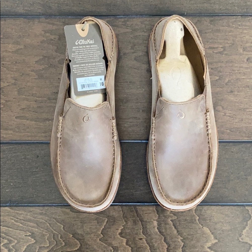 Olukai Moloā Leather Slip On Shoes